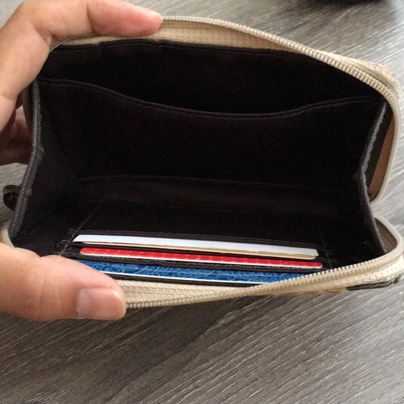 Coach Wristlet - Picture 5 of 7